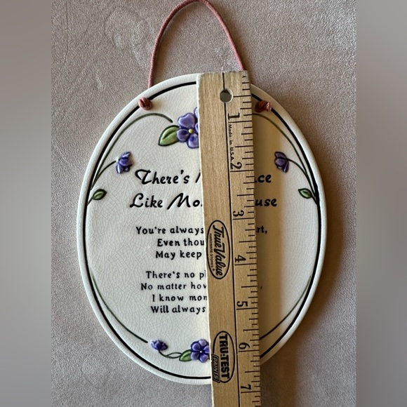 RUSS Handpainted plaque “There’s No Place Like Mom’s House” Ready to hang. - Picture 3 of 6